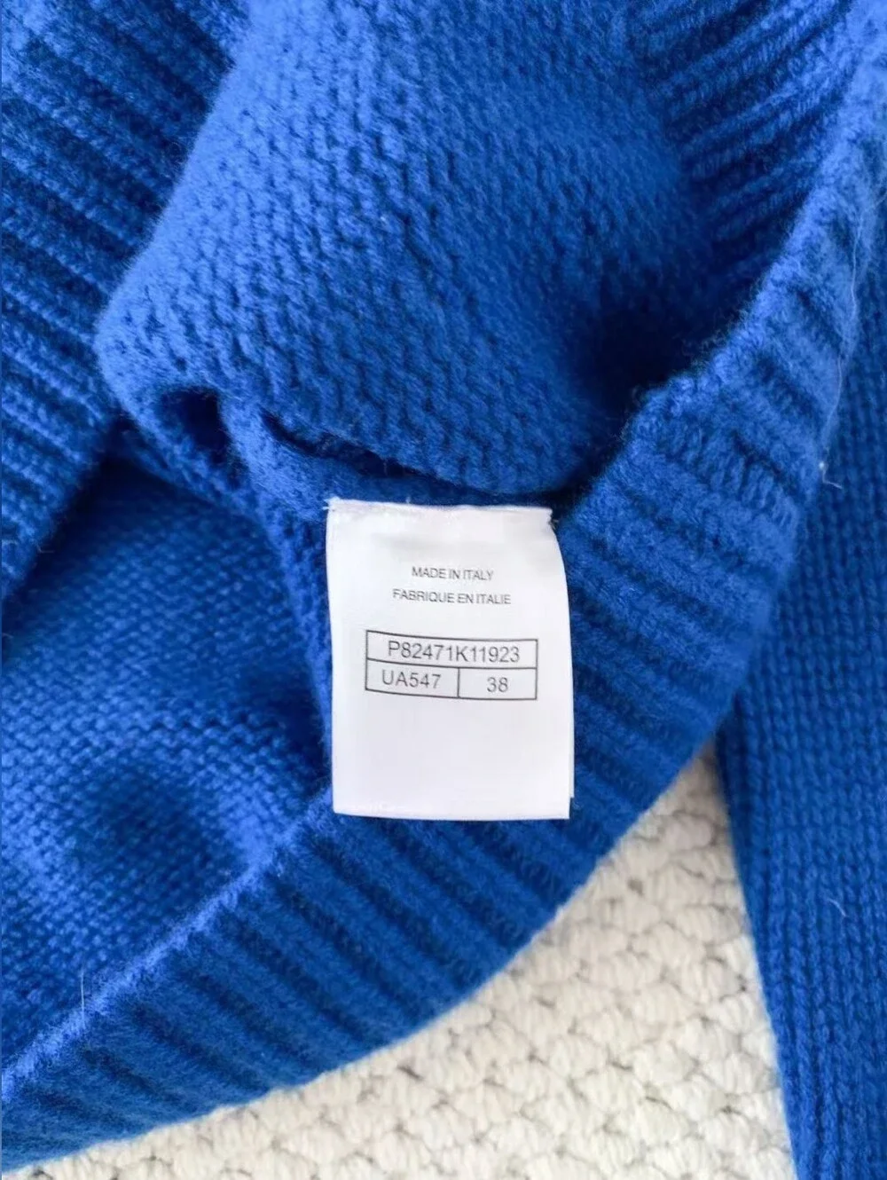 CHANEL Blue Cashmere Crewneck Sweater